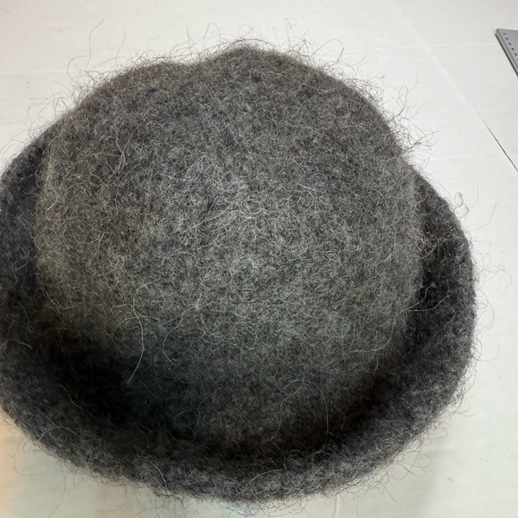 Magpie Designs Christine White Felted Wool Hat Gray Cloche Bucket Brimmed Winter - Picture 4 of 9